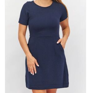 French Connection Short Sleeve Navy Blue Dress With Pockets Size 2